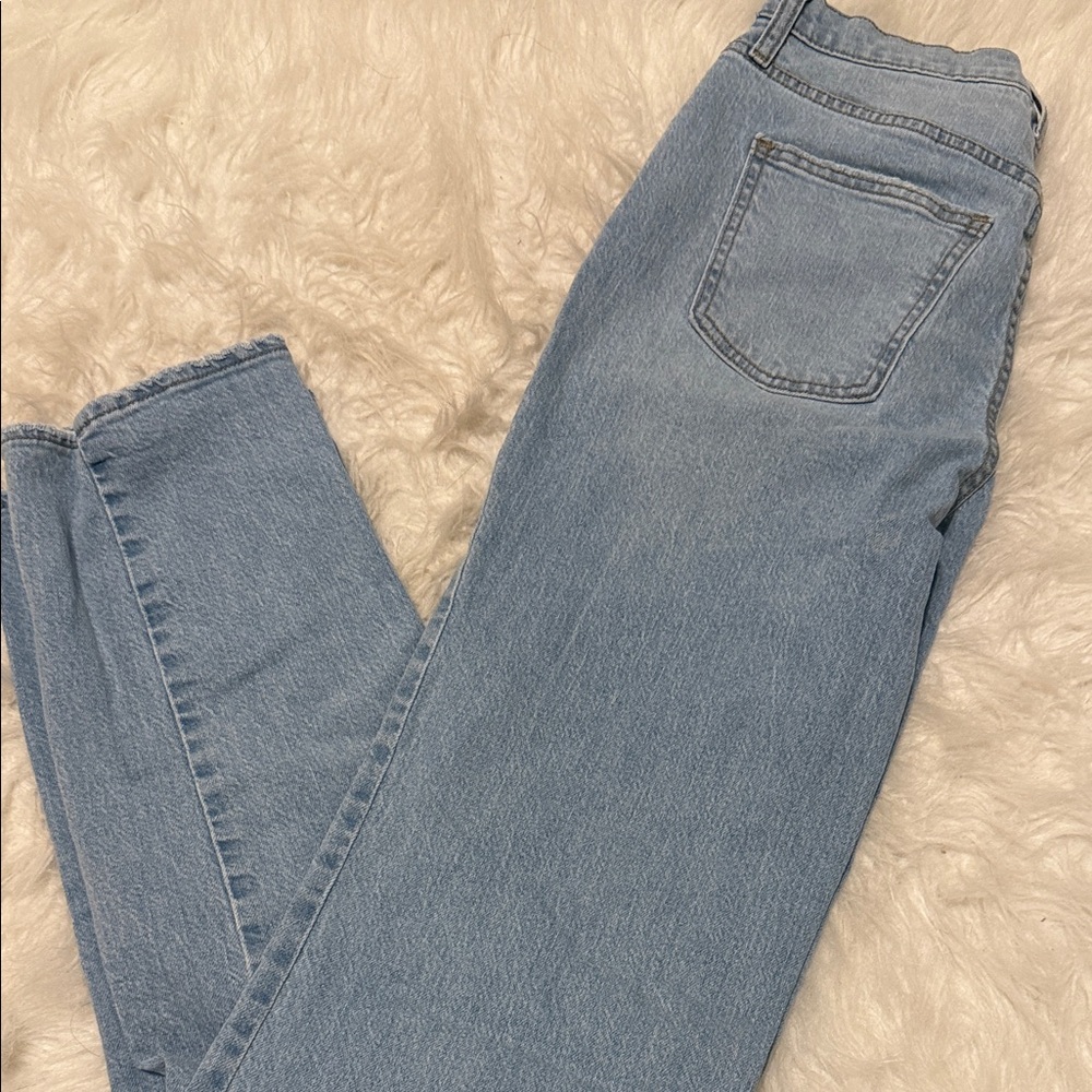Universal Thread Light Blue Straight Leg Jeans
